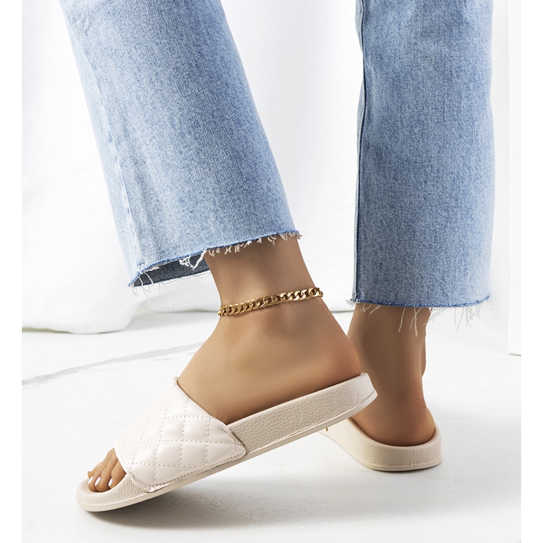 Chaussons Kate matelassés beiges 2