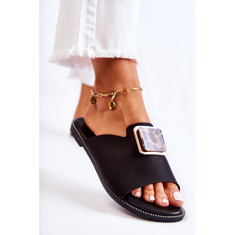 FJ1 Chaussons Femme Avec Élément Décoratif Noir Leonia 1