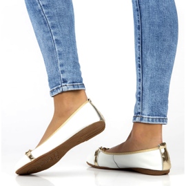 Ballerines en cuir avec chaîne Filippo DP3709/22 blanc blanche 2