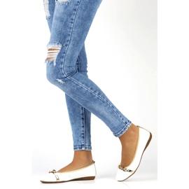 Ballerines en cuir avec chaîne Filippo DP3709/22 blanc 3