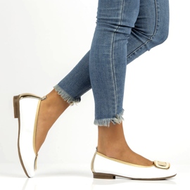 Chaussures en cuir avec décoration Filippo DP3661/22 Wh blanc 6