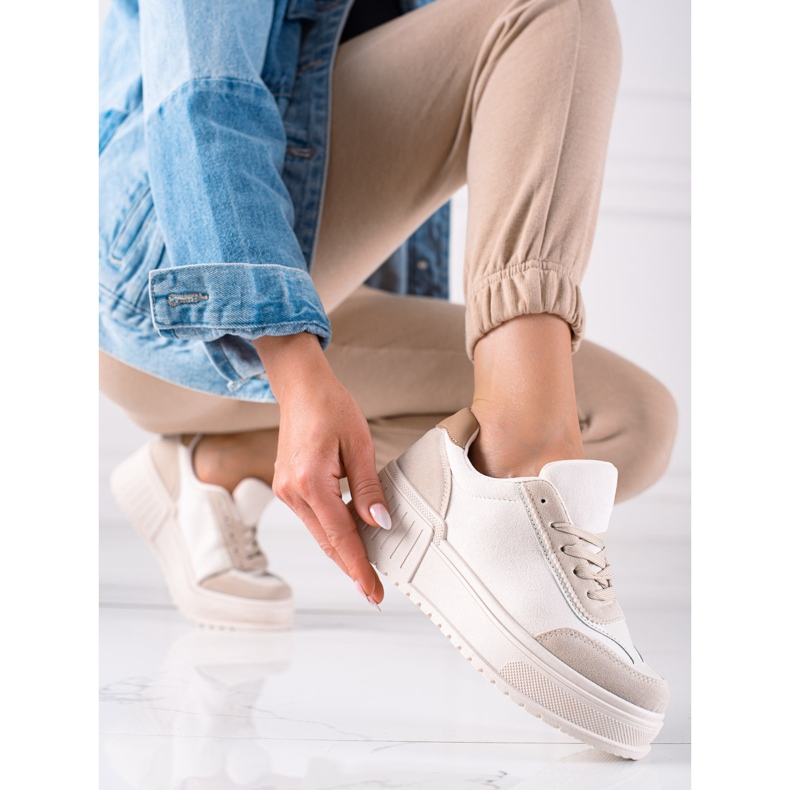 TRENDI Baskets élégantes sur la plate-forme beige 1