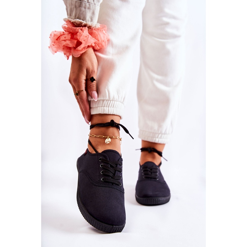 PE1 Baskets classiques pour femmes nouées noires Dellis le noir 1