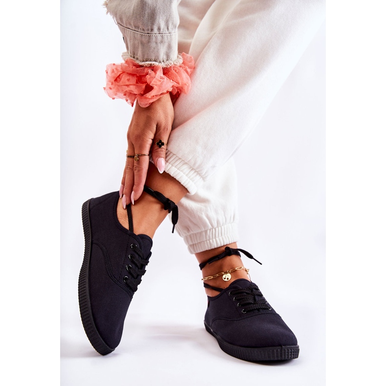 PE1 Baskets classiques pour femmes nouées noires Dellis 2