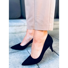 Escarpins sur un confortable talon Holly Black noir 2