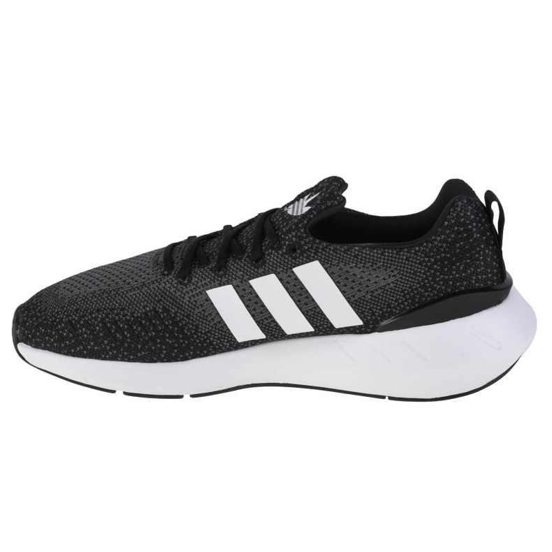 Chaussures Adidas Swift Run 22 M GZ3496 le noir 1