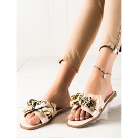 SHELOVET Chaussons Avec Un Nœud Décoratif beige 1