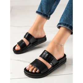 SHELOVET Chaussons Noirs Avec Une Boucle 1