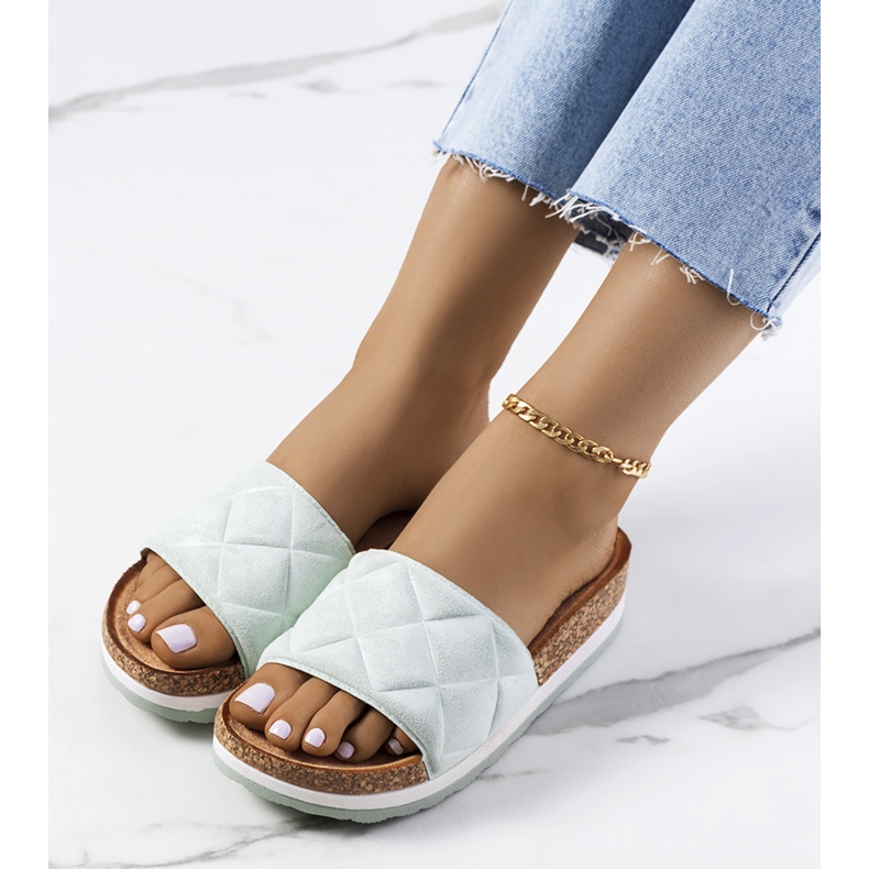 Sandales vertes sur la semelle en liège Galts 1