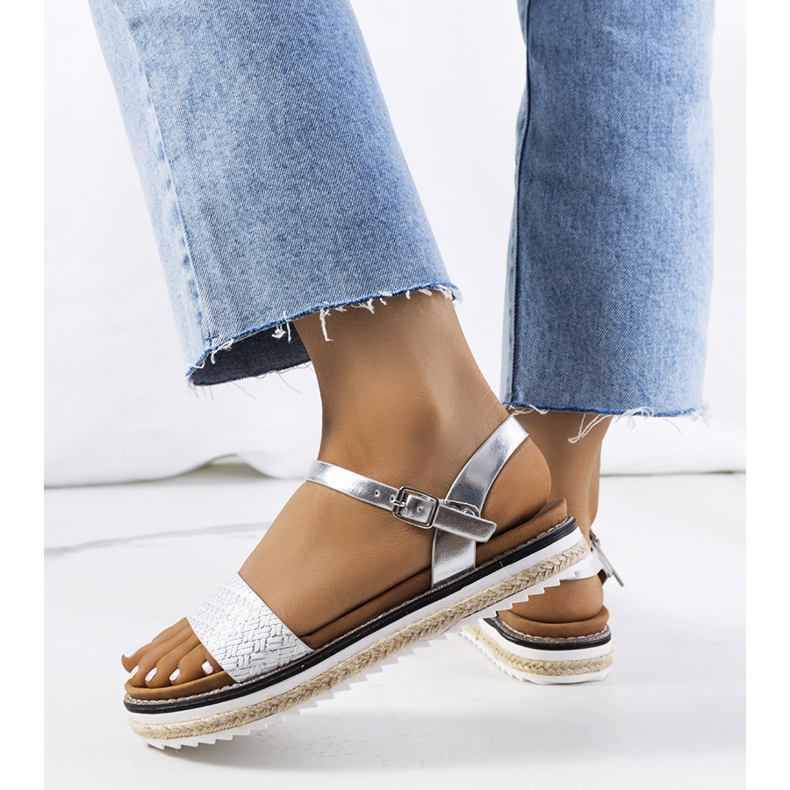 Sandales argentées sur une plate-forme Acton ornée 1