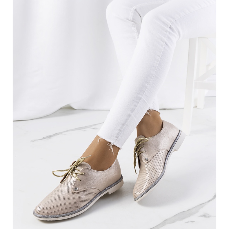 Chaussures à lacets dorées brillantes Grand Street d'or 1
