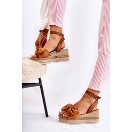 FE1 Sandales Compensées Daim Camel Natina brun 2