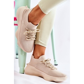 Chaussures de sport Dalmiro Slip-on beige clair pour femme 2 Chaussures de sport Dalmiro Slip-on beige clair pour femme 2