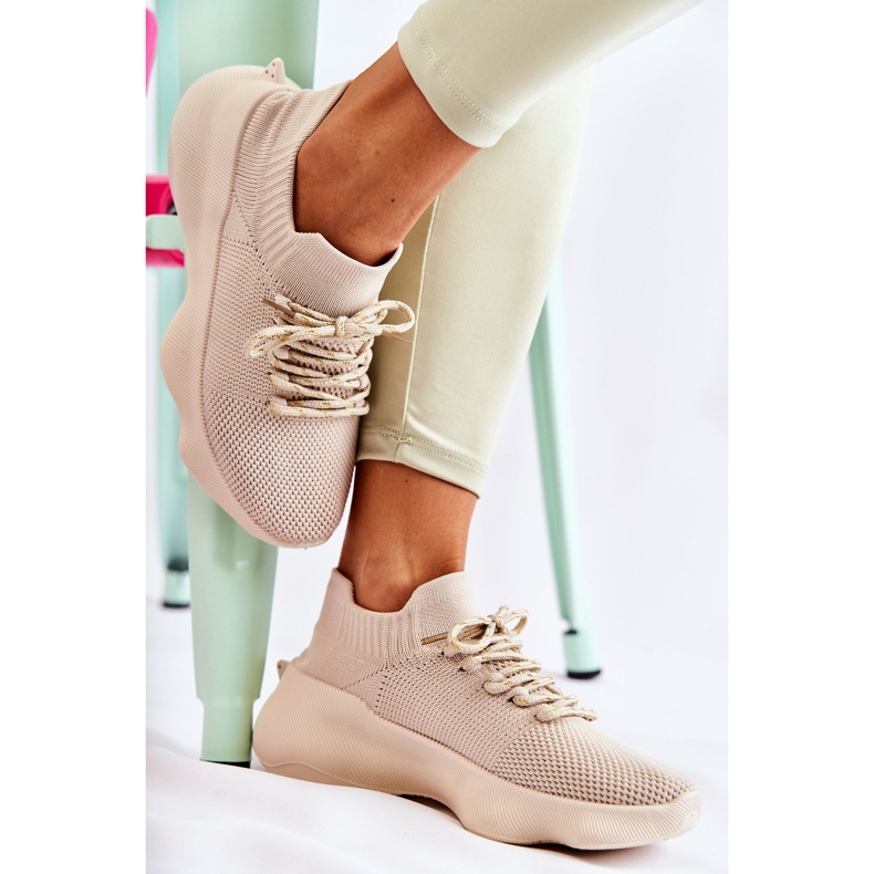 Chaussures de sport Dalmiro Slip-on beige clair pour femme 2 Chaussures de sport Dalmiro Slip-on beige clair pour femme 2