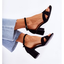 PS1 Sandales classiques pour femmes sur un talon Black Ester le noir 4