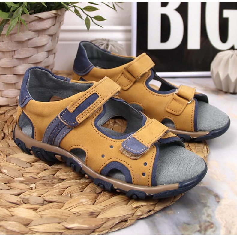 Sandales velcro Kornecki Jr KOR6188A camel brun 2