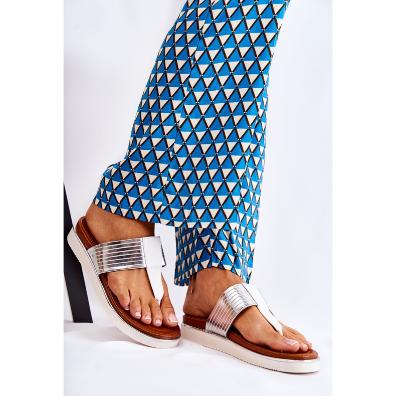 Pantoufles Tongs Femme Sur La Plateforme Blanc et Argent Morissa 1