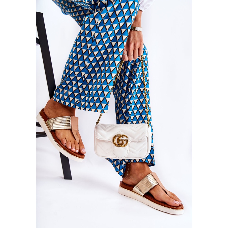 Tongs pour femmes sur la plate-forme Morissa beige-dorée brun d'or 2 Tongs pour femmes sur la plate-forme Morissa beige-dorée brun d'or 2