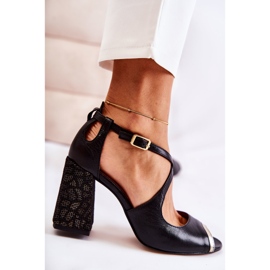 Sandales en Cuir à la Mode On A Bar Maciejka 05513-01 Noir 2