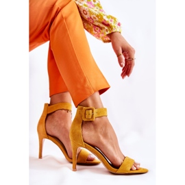 Sandales en Daim pour Femme à Talon Haut Jaune Marconi 5