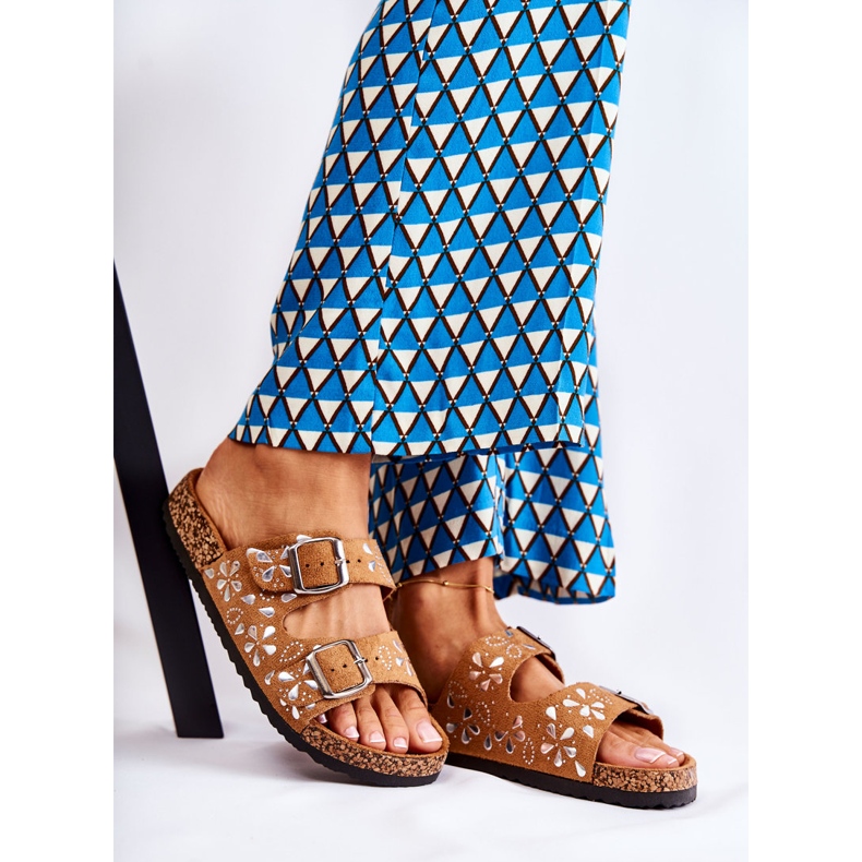 PG1 Chaussons Dalvio en daim marron avec strass brun 1