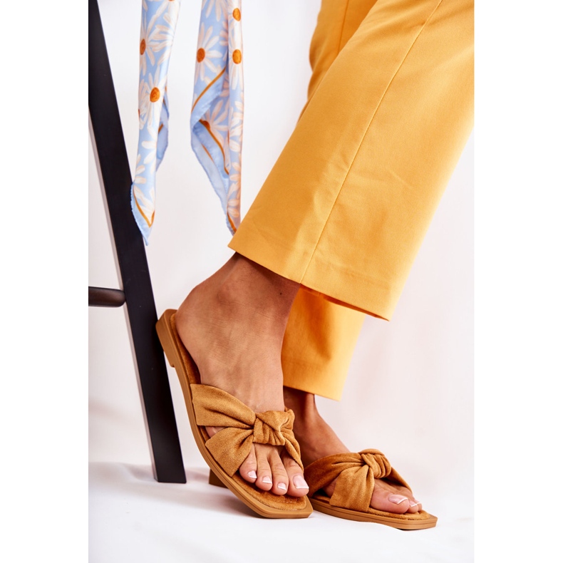 PG1 Chaussons Femme Daim Tendance Camel Lorrie brun jaune 1