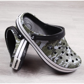 Chaussons homme American Club noirs camouflage vert 1
