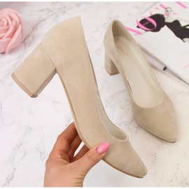 Escarpins sur le pilier en daim Juma beige 2