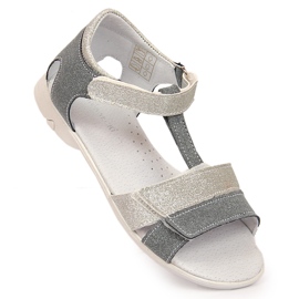 Sandales pour filles avec velcro argent Kornecki 6323 gris 1 Sandales pour filles avec velcro argent Kornecki 6323 gris 1