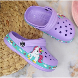 Chaussons American Club violets avec une licorne 2