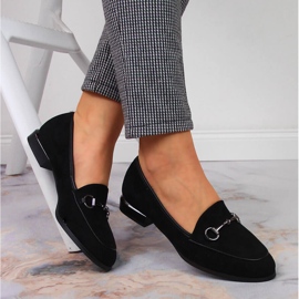 Chaussures mocassins pour femmes avec décoration Jezzi noire 1