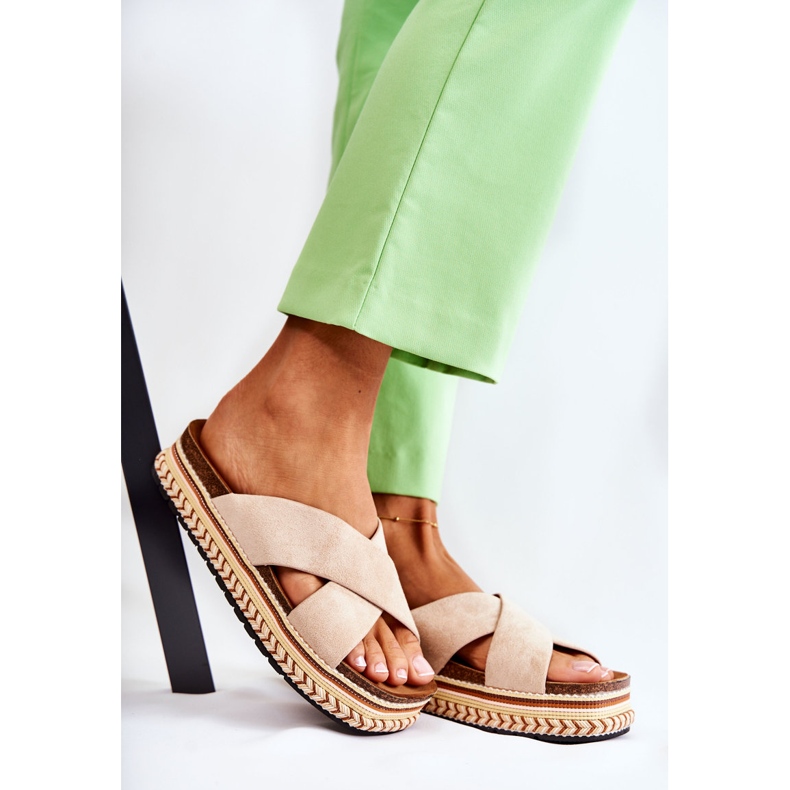 PG1 Pantoufles en daim pour femmes sur une plate-forme Jossie beige 1