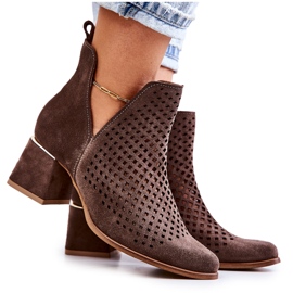 Bottines ajourées en daim Lewski Shoes 3165 velours terre brun 2