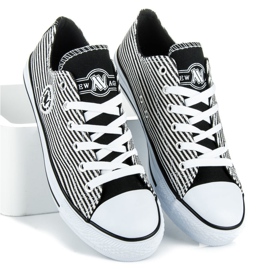 Baskets New Age blanche le noir 1