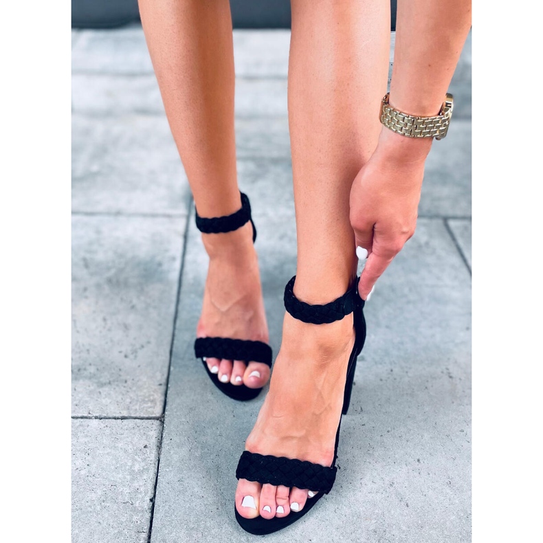 Sandales Donna Black sur le poteau noir 1