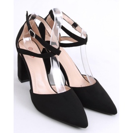 Escarpins sur le post de Lizzie Black le noir 2