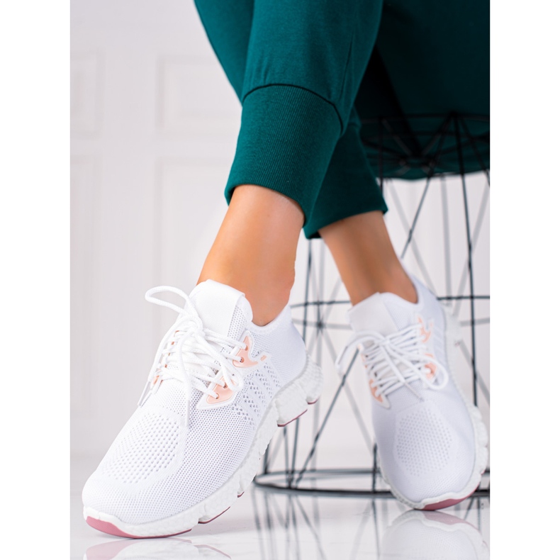 SHELOVET Chaussures de sport légères blanche 1 SHELOVET Chaussures de sport légères blanche 1