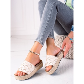 SHELOVET Pantoufles Sur La Plateforme beige 1