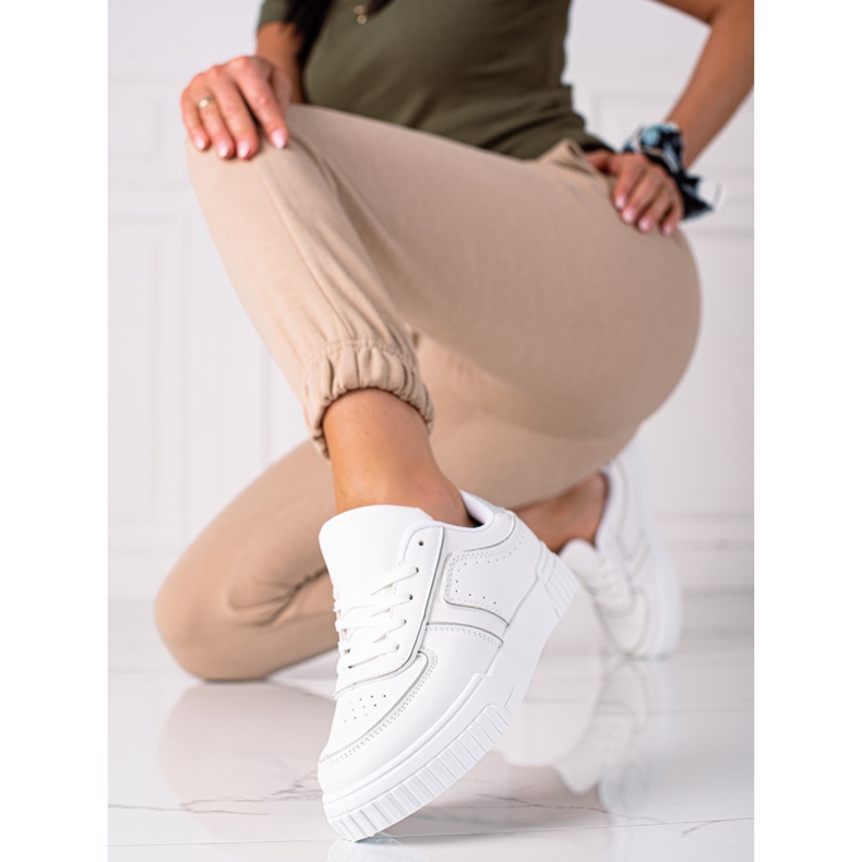 SHELOVET Des baskettes blanches gris 1