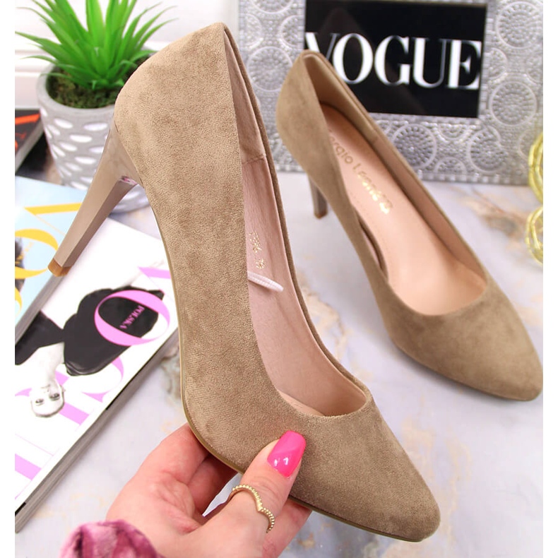 Escarpins stiletto en daim beige Sergio Leone 1