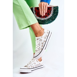 PS1 Baskets Basses Femme Avec Janey Fleurs Blanches 9