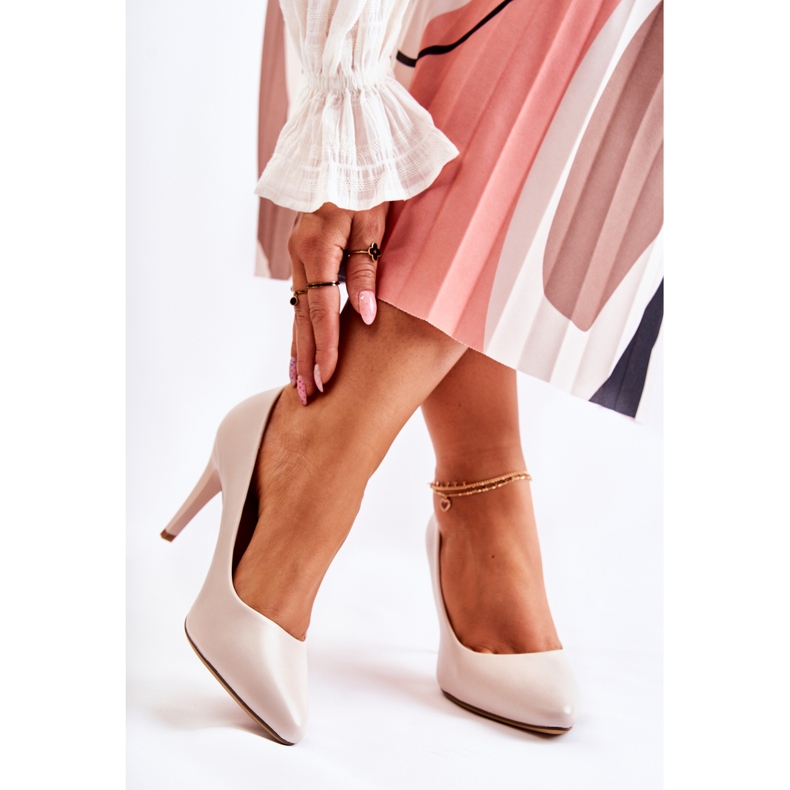 Sergio Leone Escarpins Classiques En Cuir Gris Clair Magiquement 2 Sergio Leone Escarpins Classiques En Cuir Gris Clair Magiquement 2