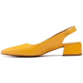 Marco Shoes Sandales en cuir jaune à jets décoratifs 2