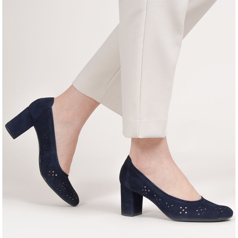 Marco Shoes Escarpins bleu marine avec perforation pour un pied plus large 2 Marco Shoes Escarpins bleu marine avec perforation pour un pied plus large 2