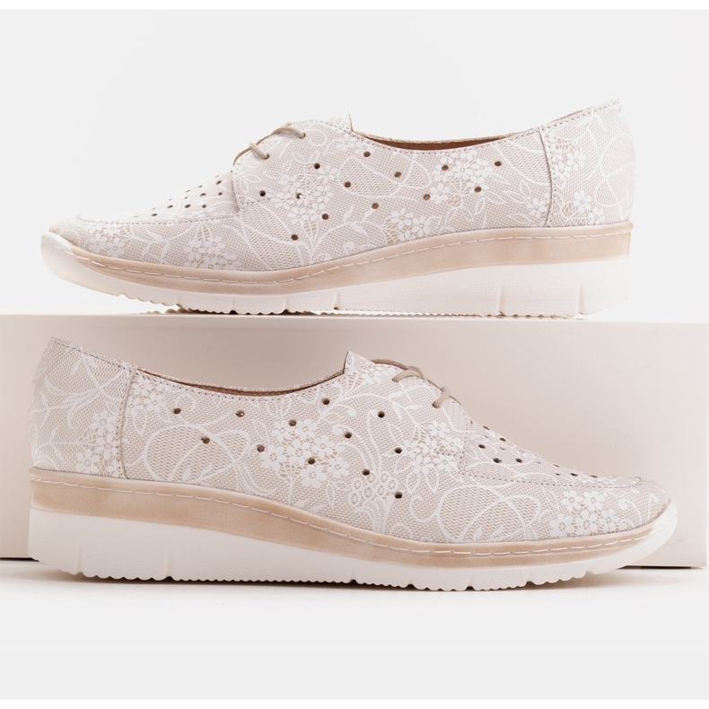 Radoskór Chaussures compensées basses confortables pour un pied plus large beige 1