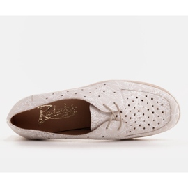 Radoskór Chaussures compensées basses confortables pour un pied plus large beige 4