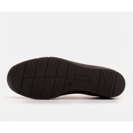 Radoskór Des chaussures confortables pour un pied plus large sur une semelle légère le noir 6