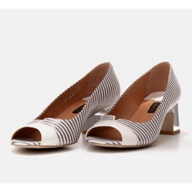 Marco Shoes Escarpins à devant ouvert, talon chromé argent 5