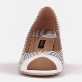 Marco Shoes Escarpins femme à rayures métallisées avec un devant ouvert blanche argent 2