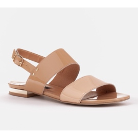 Marco Shoes Sandales plates laquées et talon métallisé beige 1